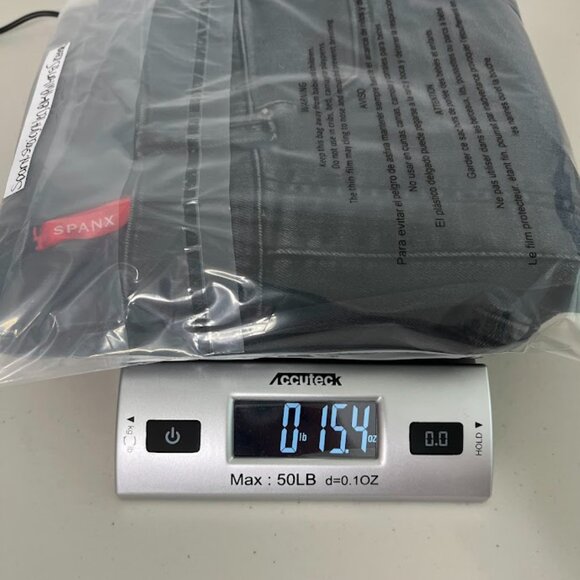 SPANX Straight Leg Jeans Black Pull-on Pant size‎ Small - Picture 10 of 10